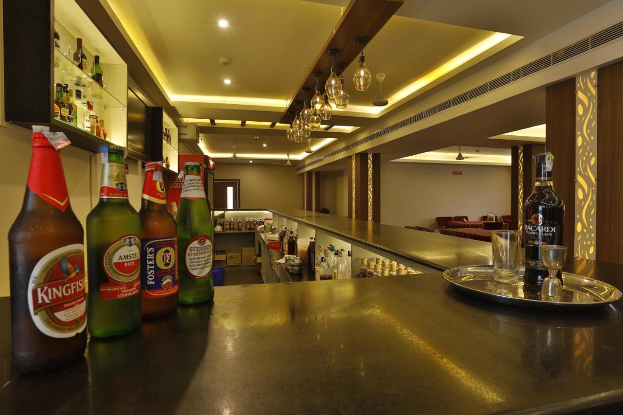 Hotel Panchavady Tiruvalla Εξωτερικό φωτογραφία