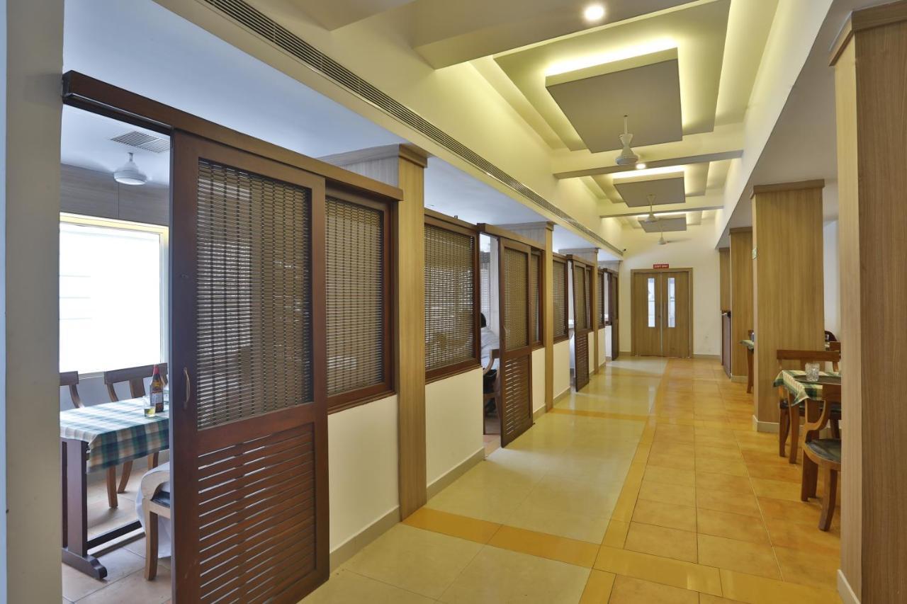Hotel Panchavady Tiruvalla Εξωτερικό φωτογραφία