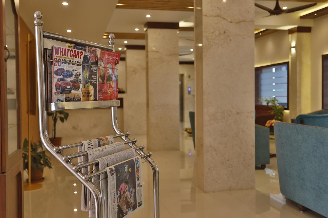 Hotel Panchavady Tiruvalla Εξωτερικό φωτογραφία
